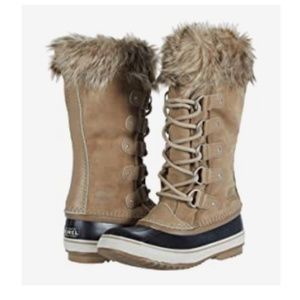 Sorel Joan of Arctic Khaki Boots Size 7